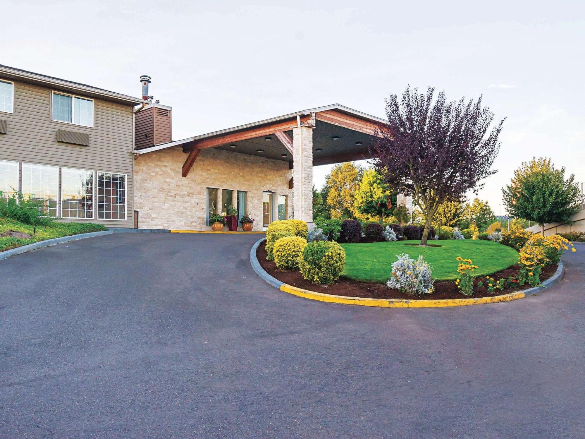 La Quinta By Wyndham Woodburn Hotel Buitenkant foto