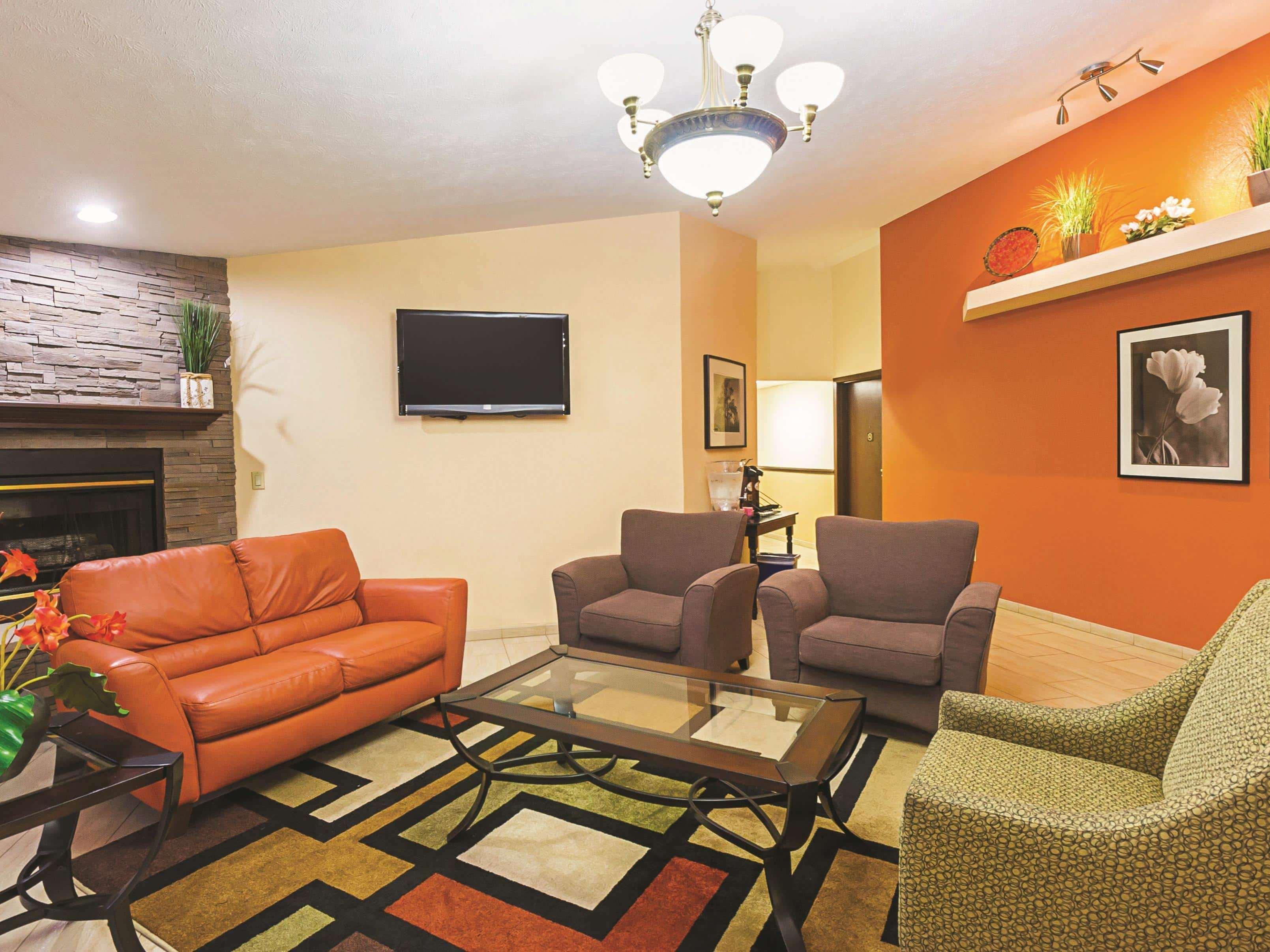La Quinta By Wyndham Woodburn Hotel Buitenkant foto
