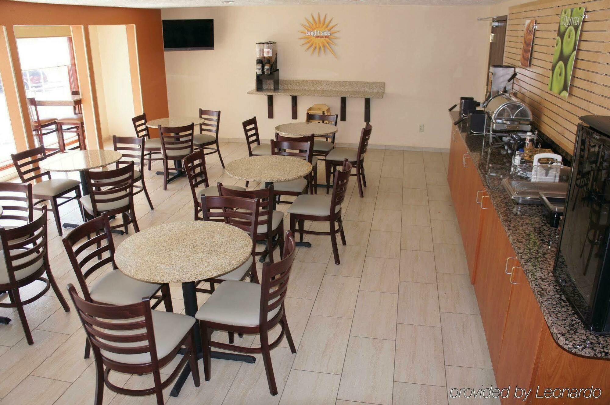 La Quinta By Wyndham Woodburn Hotel Buitenkant foto